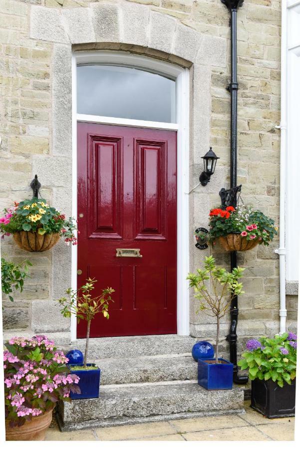Cliftons Guest House Truro Exterior photo